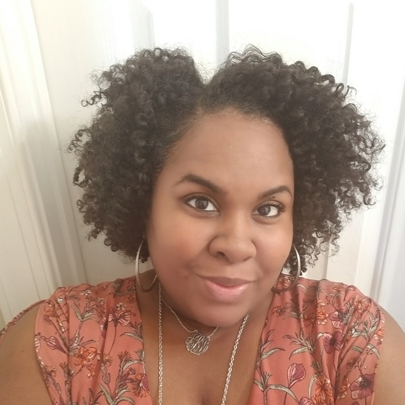 Meet your Posher, LaToya - Picture 2 of 2